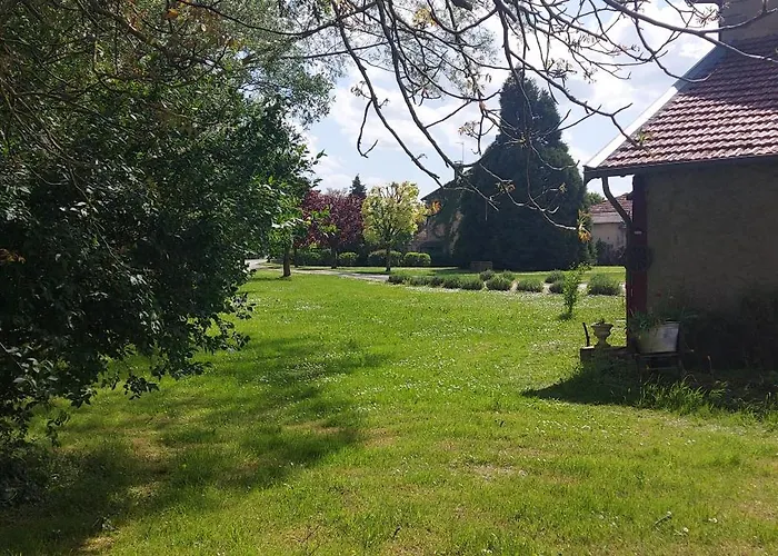 écrin De Nature Et Source D'arts *