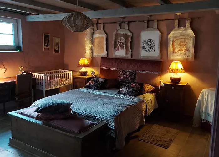 écrin De Nature Et Source D'arts Appartement *